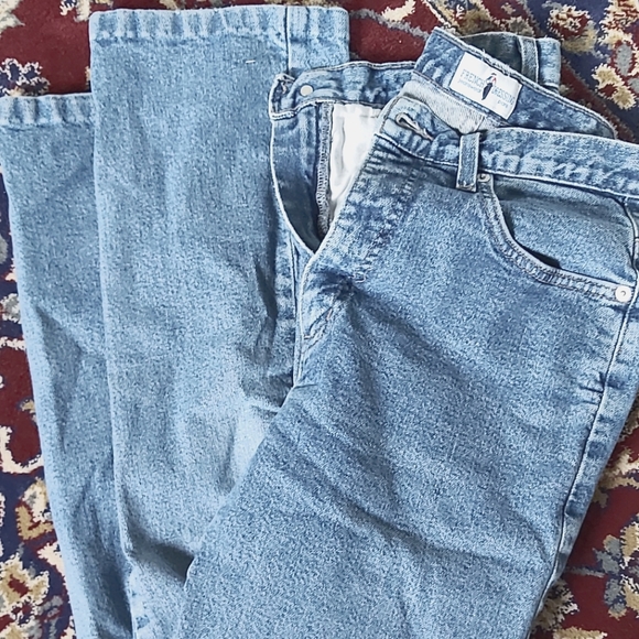 Vintage Medium Fade Mom Jean by French Dressing - Picture 3 of 4